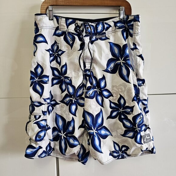 Mens White Hawaiian Surf Trunks - Picture 2 of 9